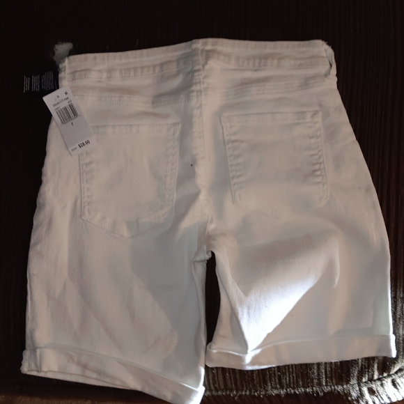 Re Generation Bermuda white jean shorts - Picture 3 of 4
